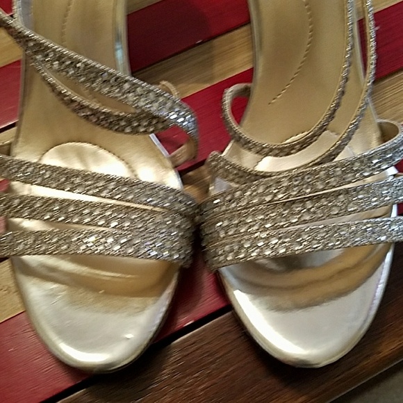 Dress heals - Picture 4 of 5