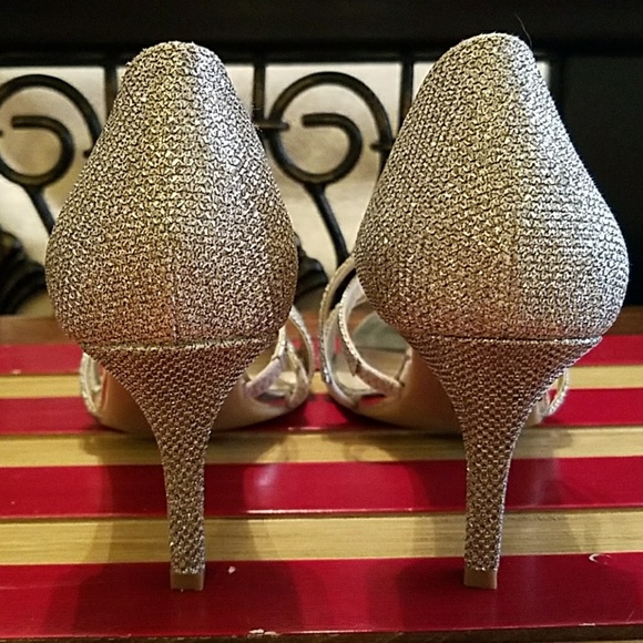 Dress heals - Picture 5 of 5