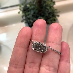 BEAUTIFUL Kendra Scott necklace (worn twice)