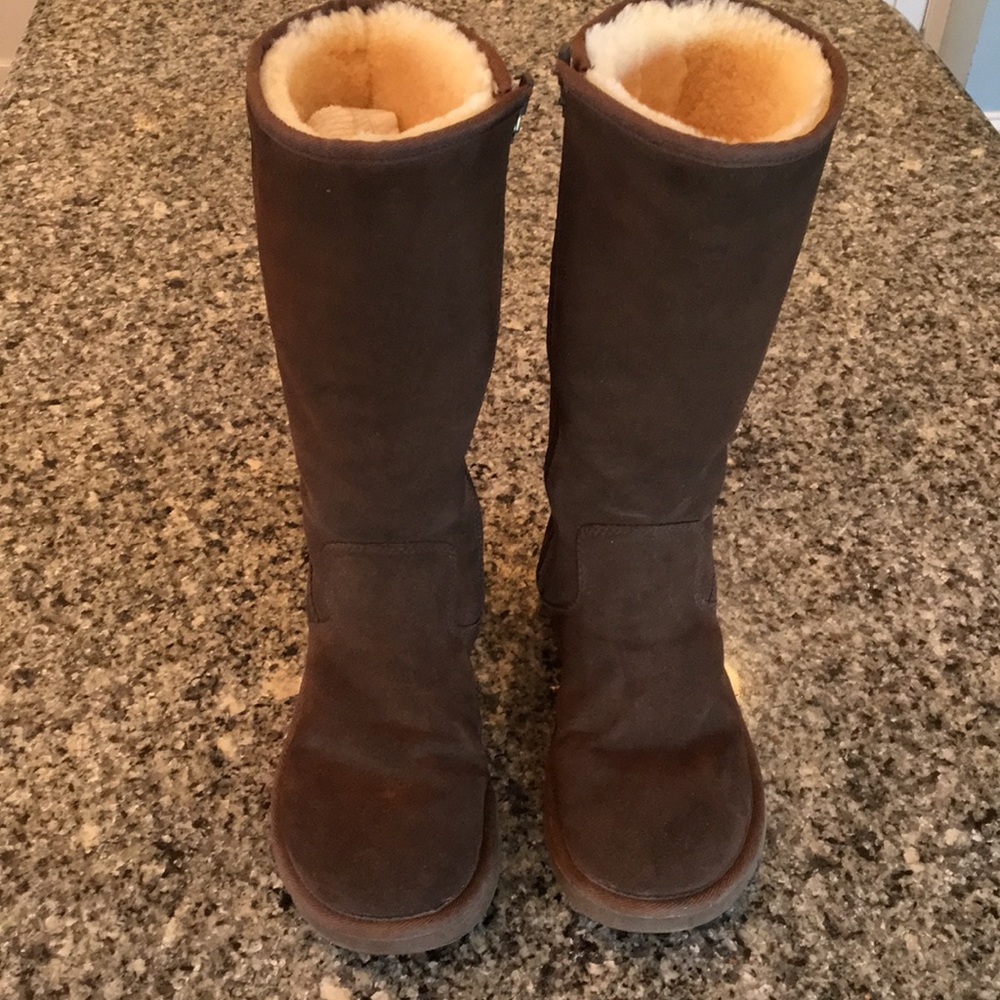 Ugg tall boots size 9