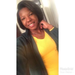 Meet your Posher, Dominique