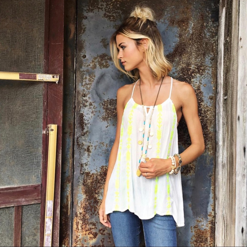 NWT Izzy & Lola Tank
