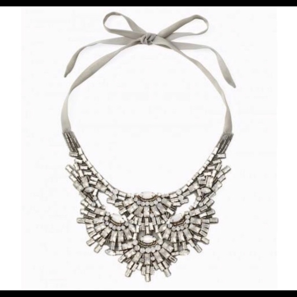 Stella & Dot Gala Statement Necklace