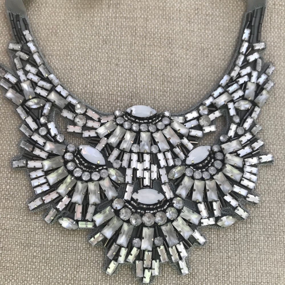 Stella & Dot Gala Statement Necklace - Picture 6 of 6