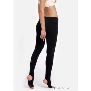 Splits 59 Tendu Stirrup Tight