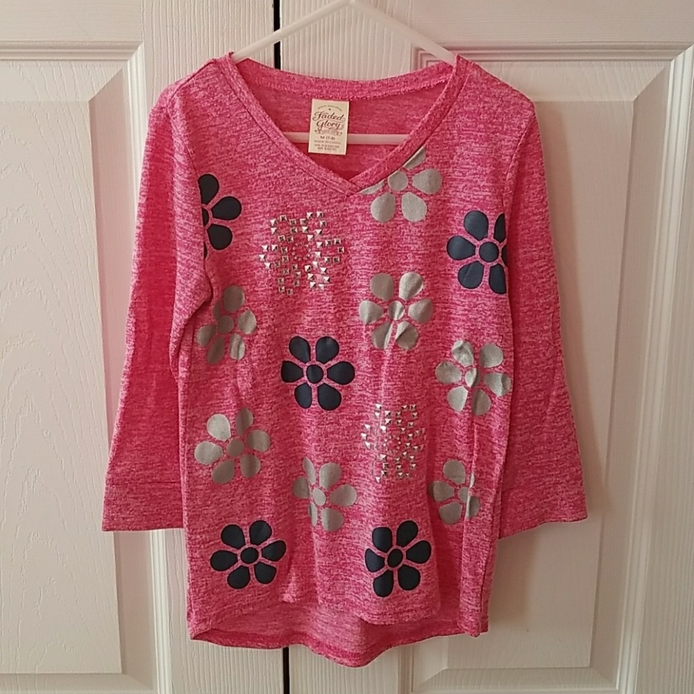 Cute girls light sweater