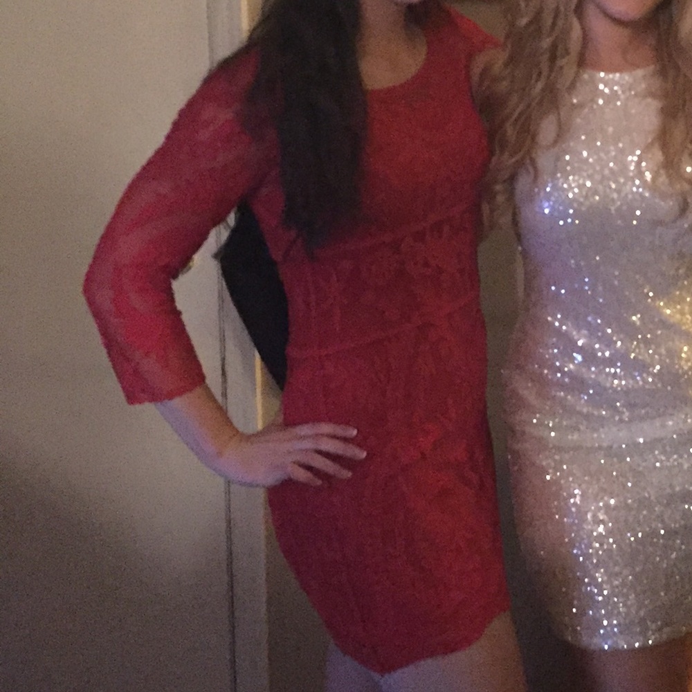 Red three quarter sleeve dress