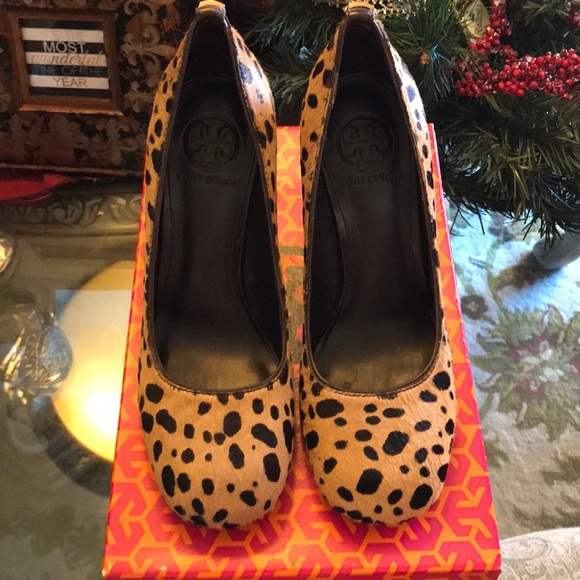 Tory Burch Rae cheetah pumps - Picture 2 of 5