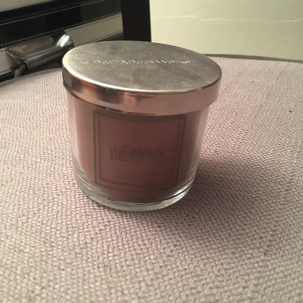 Bath and body single wick- leaves