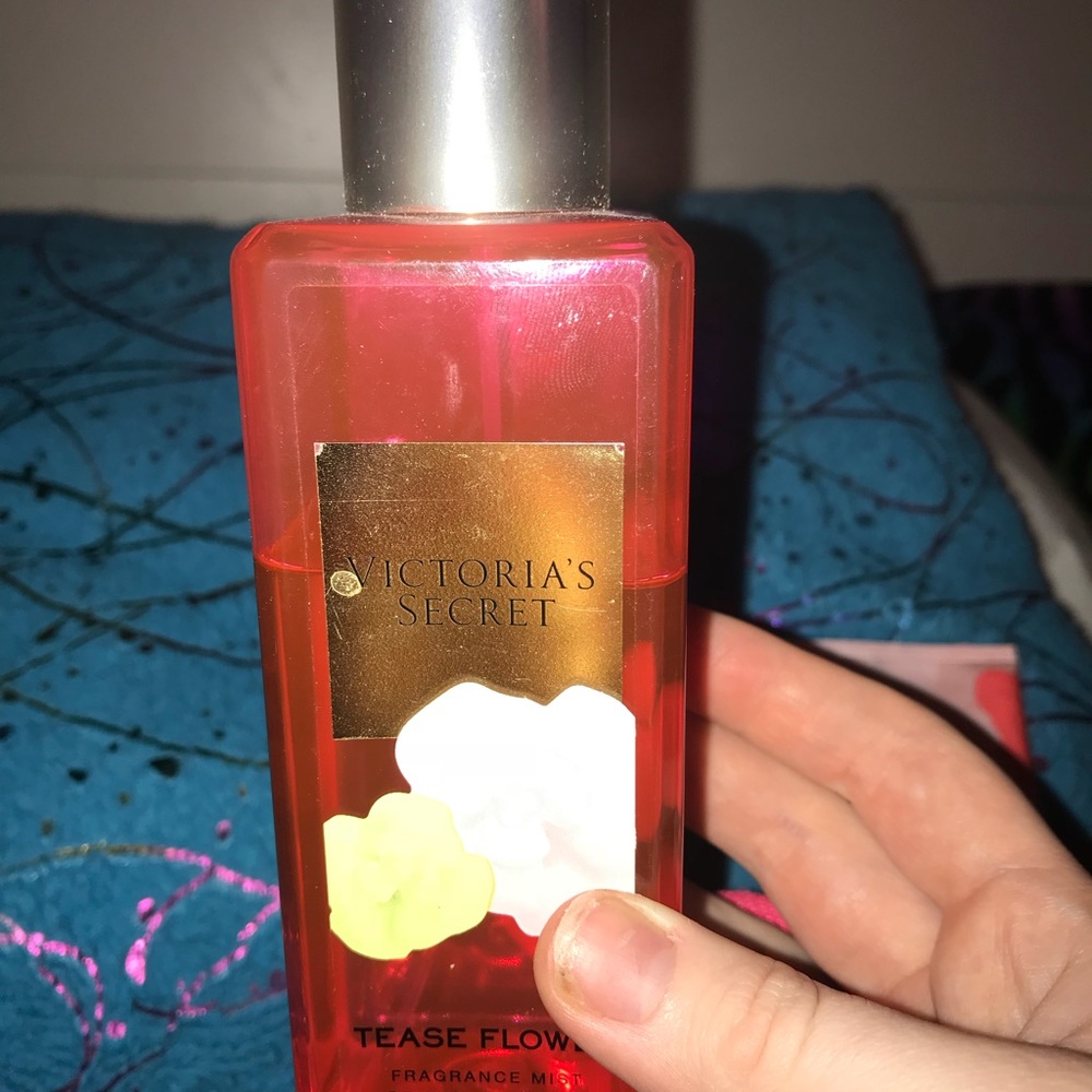Victoria secret tease flower bundle