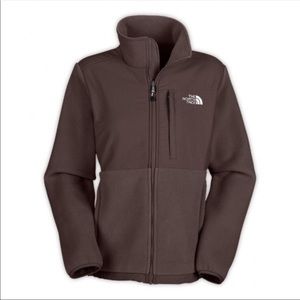 Woman’s small North Fsce Denali. Like new