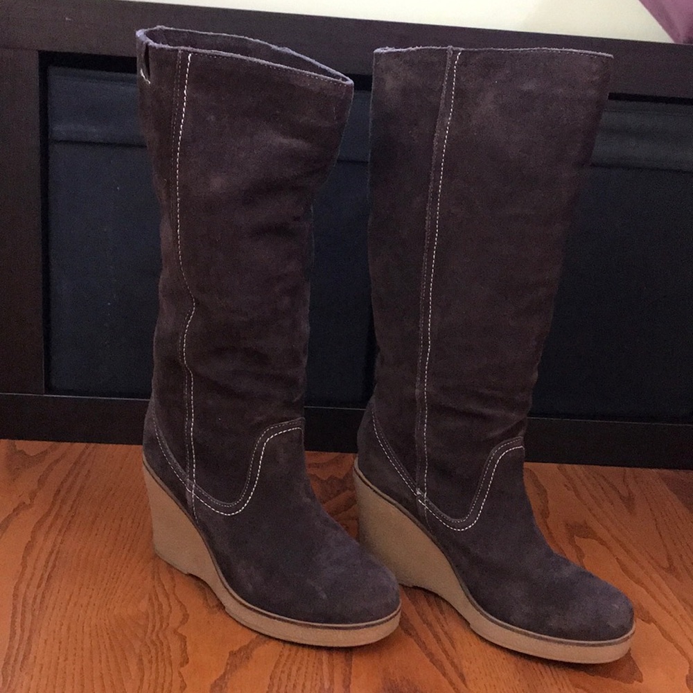 Emu fur lined wedge boots