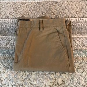 Men’s Khaki Dockers (Relaxed Fit, LIKE NEW) 34x32