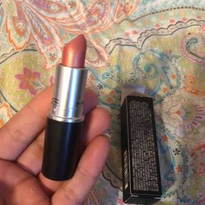 mac dima sheikhly lipstick
