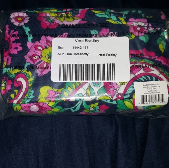 SOLD Vera Bradley Crossbody - Picture 3 of 4