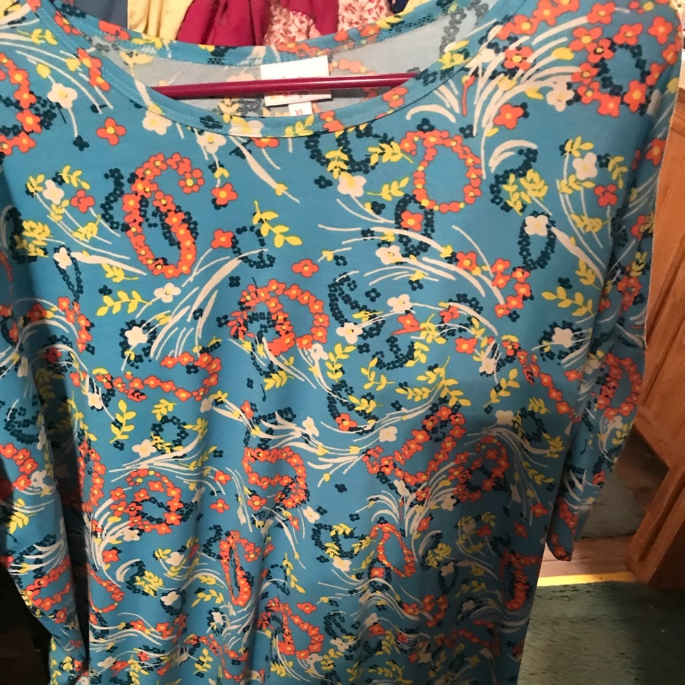 LulaRoe xlg Irma floral new with tags