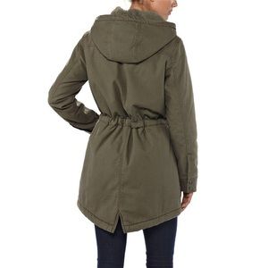 Patagonia Insulated Prarie Dawn Parka. NWOT