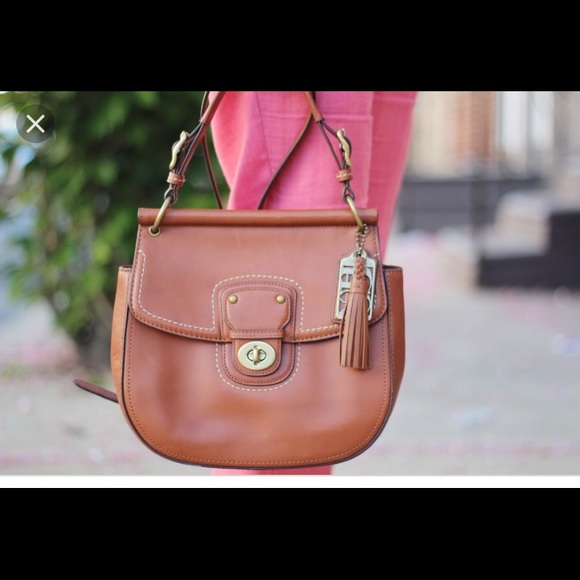 ✨RARE✨ 70th Anniversary Coach Willis in BritishTan - Picture 6 of 6