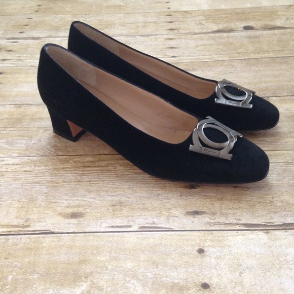 Salvatore Ferragamo Shoes - Salvatore Ferragamo suede low heels black NARROW