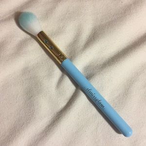 SLMISSGLAMBEAUTY Tapered Highlight Brush