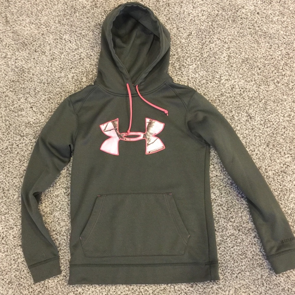 Under Armour Hoodie women’s XS with camo