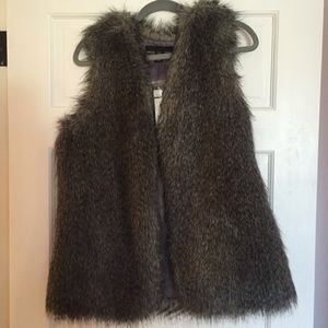 NWT Faux Fur Kenneth Cole Vest