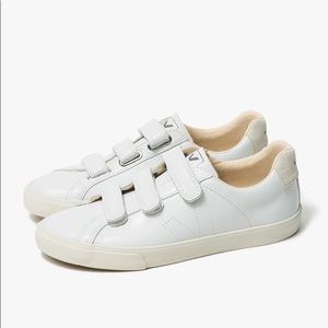 Veja 3 Lock in White