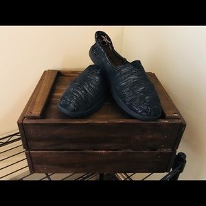 BRAND NEW Black Sparkly Bobs