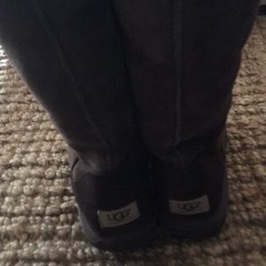 Women's Classic UGG tall boots, sz 9, choc brown
