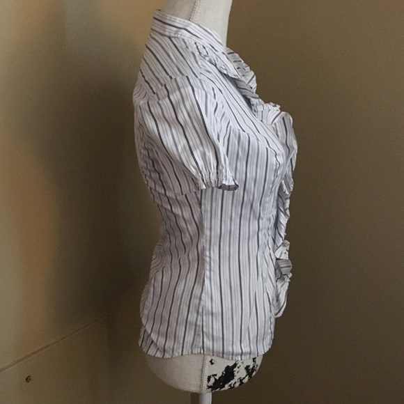 Express Striped Ruffle Front Blouse. - Picture 2 of 4