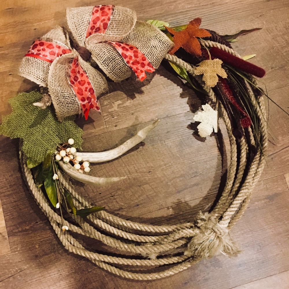 SOLD Handmade Antler Lariat Wreath