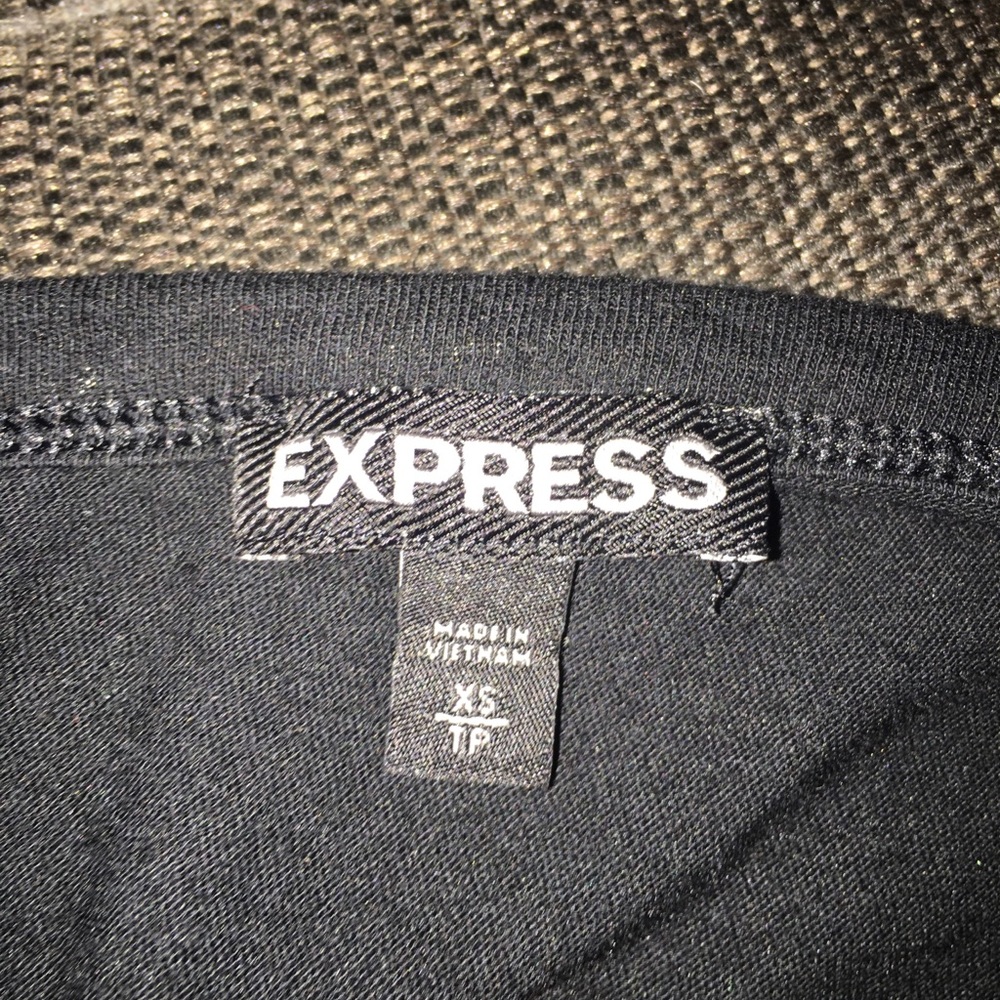Express Ruched Side Blouse - Picture 4 of 4