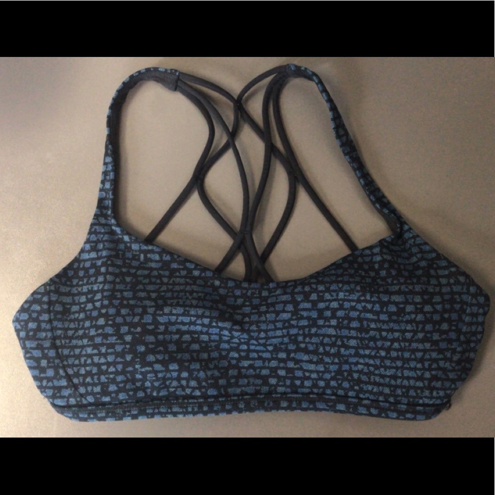 Lululemon Free to Be Zen, Size 8