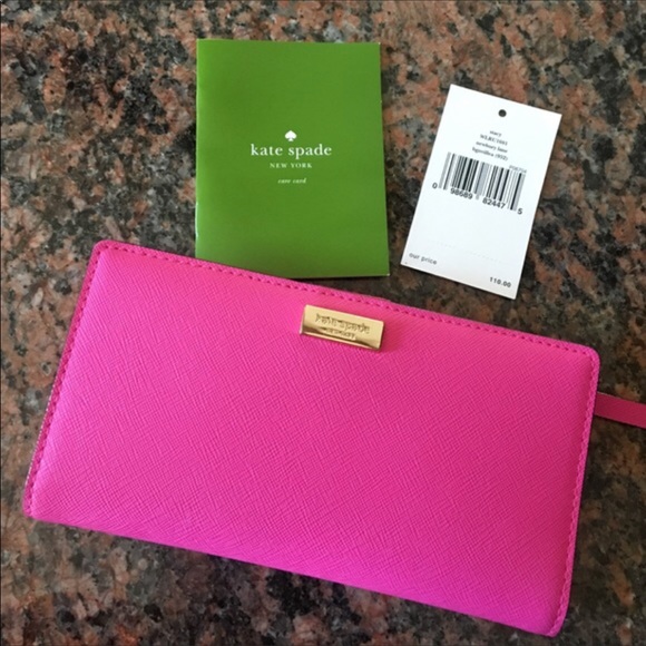 kate spade Handbags - HOST PICK KATE SPADE + JEWELRY GIFT 🎁