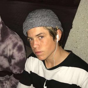 Meet your Posher, Chase