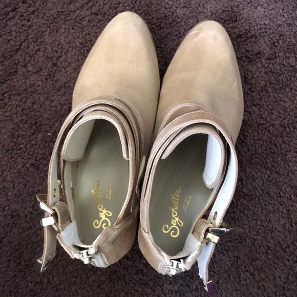 Seychelles Booties - Picture 2 of 4