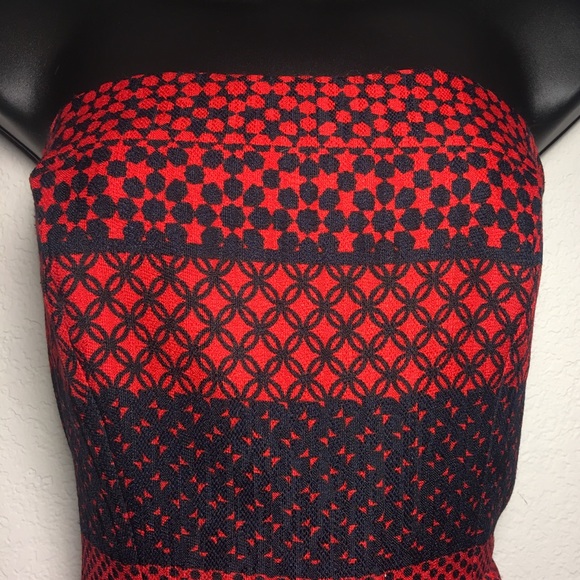 JADE STRAPLESS DRESS SIZE: SMALL - Picture 2 of 8