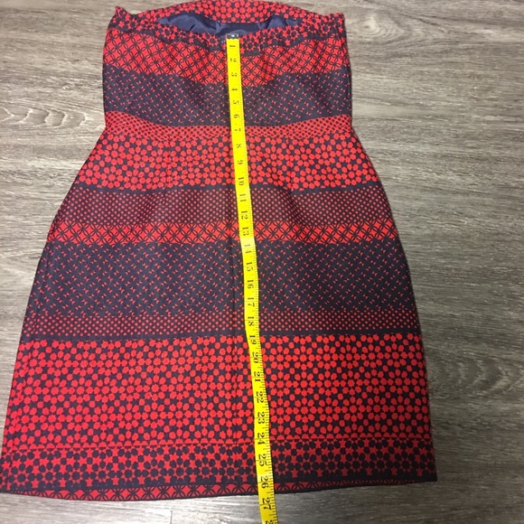 JADE STRAPLESS DRESS SIZE: SMALL - Picture 6 of 8