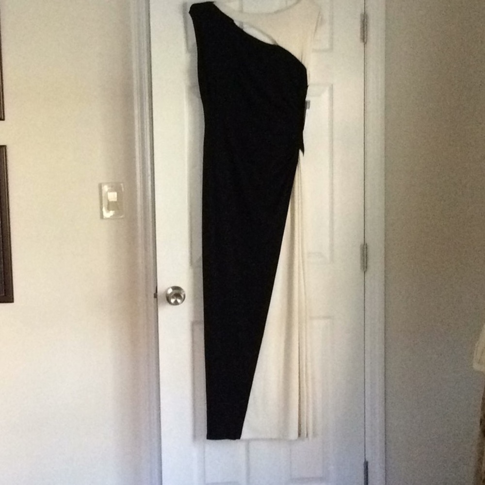 Long formal evening gown dress
