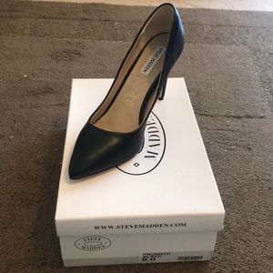 Steven Madden Pump