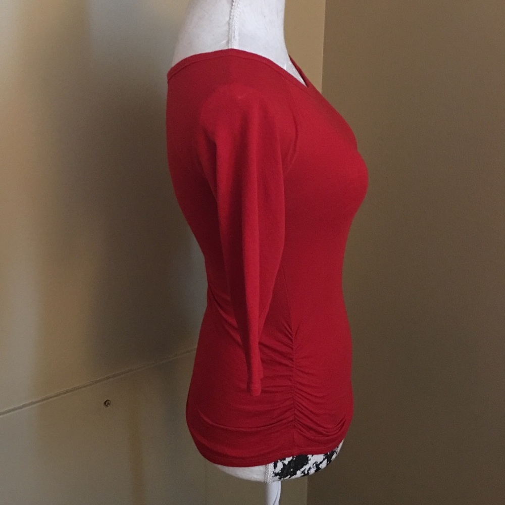 Express Ruched Side Blouse - Picture 2 of 4