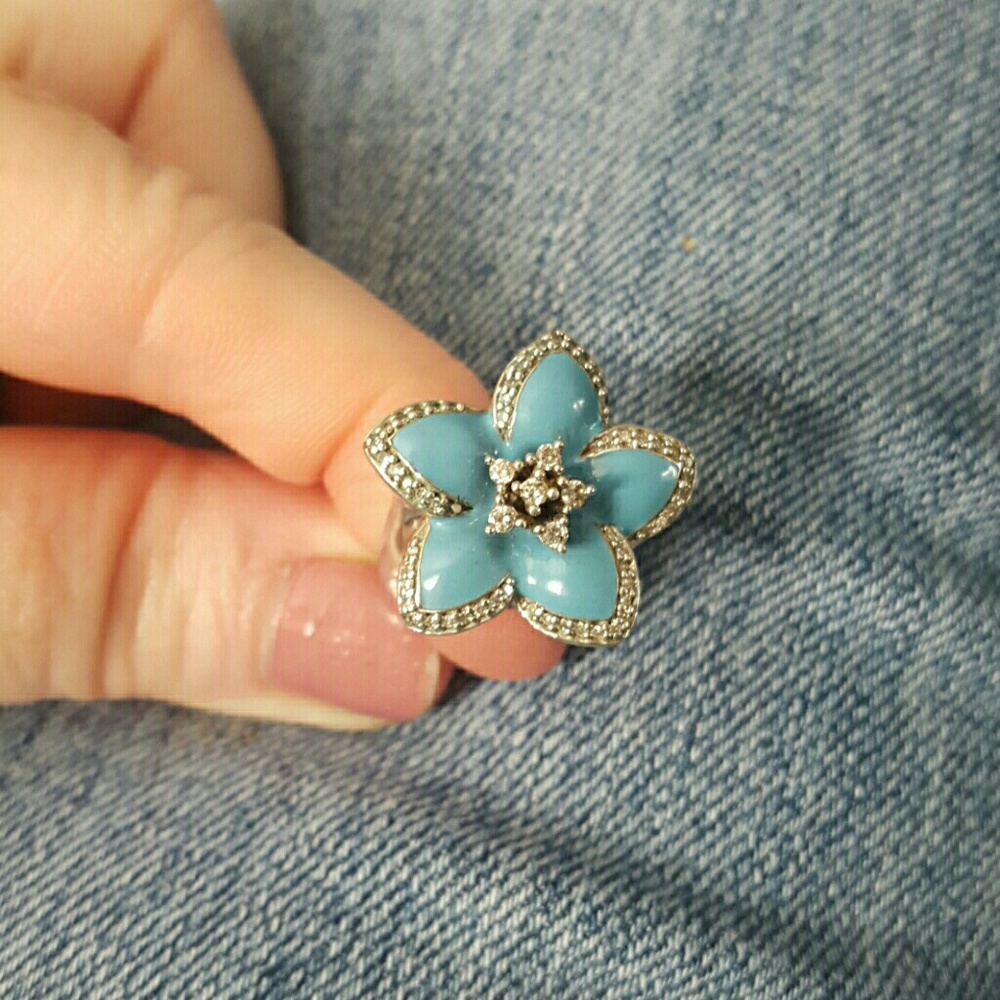 !FLASH SALE!! Genuine diamond and turquoise ring