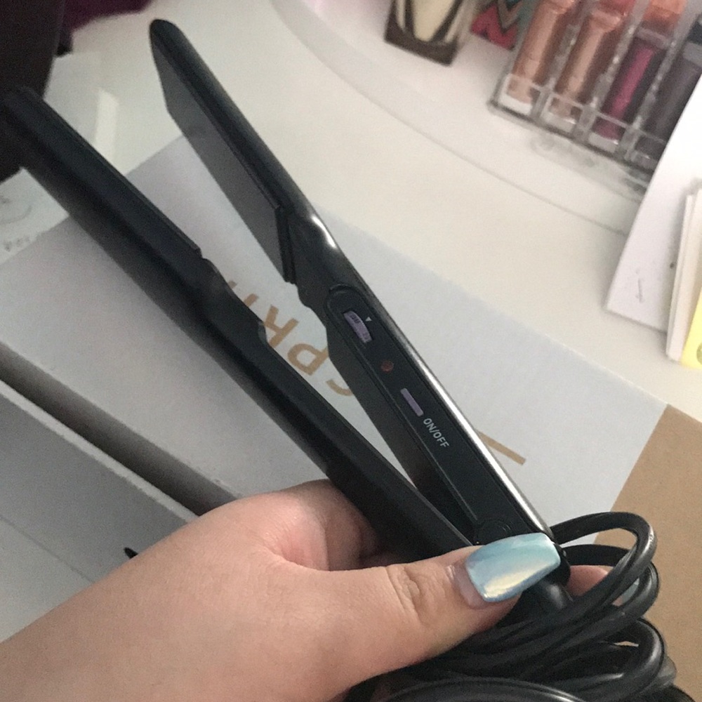 Rusk straightener ✨