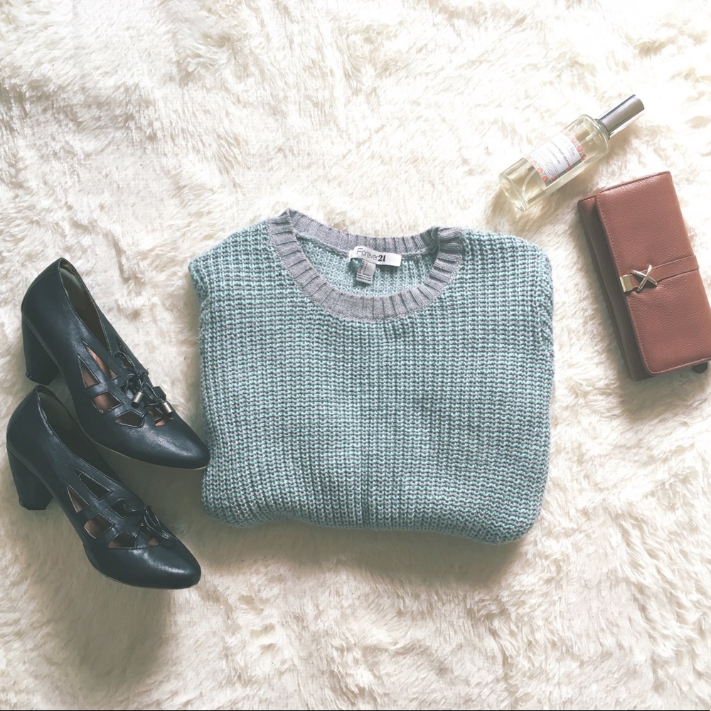 ✨Closet clear out✨ F21 pastel knit sweater
