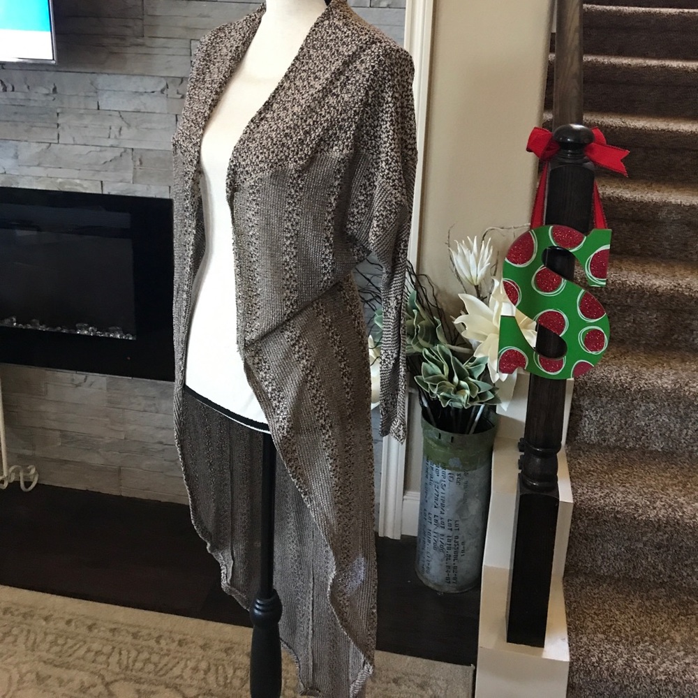 Super Cute Shrug for all seasons!