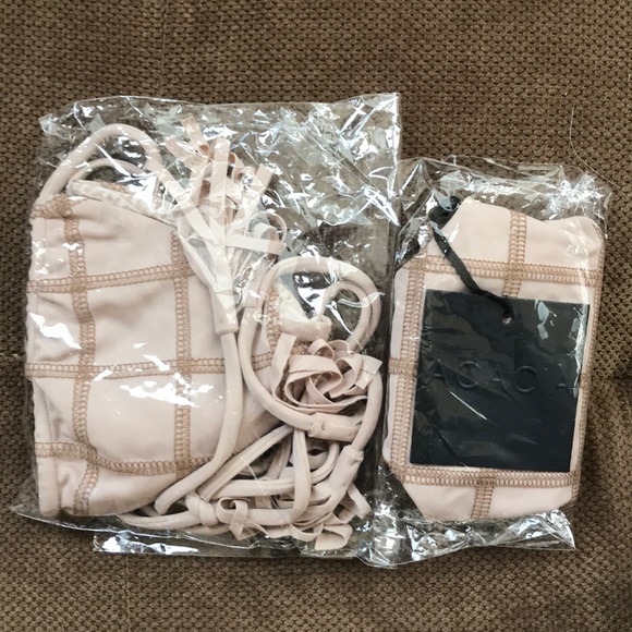 NWT Acacia Stitch Set in Clay - Picture 4 of 4