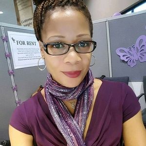 Meet your Posher, Gina