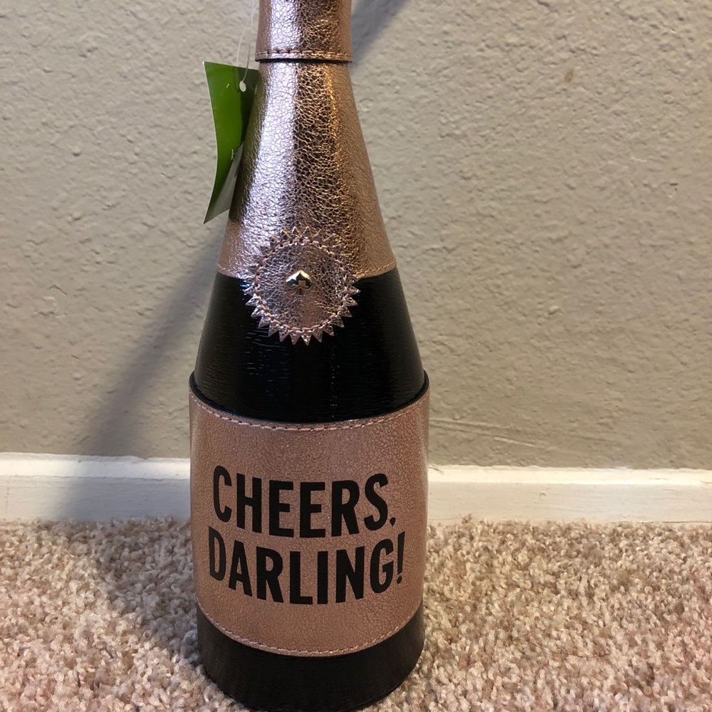 NWT KATE SPADE CHAMPAGNE WRISTLET! SUPER CUTE!