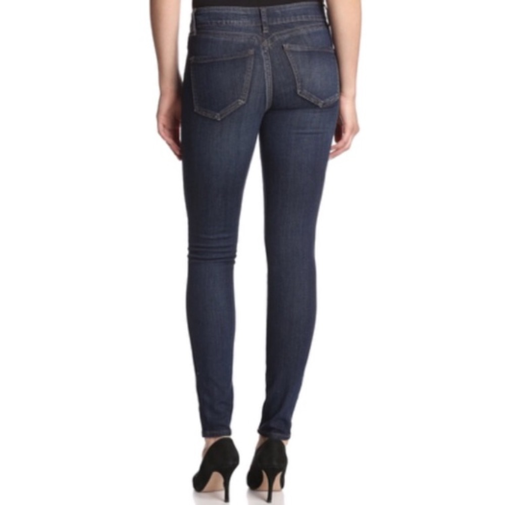 NWT Yummie Tummie Shaping Jeans