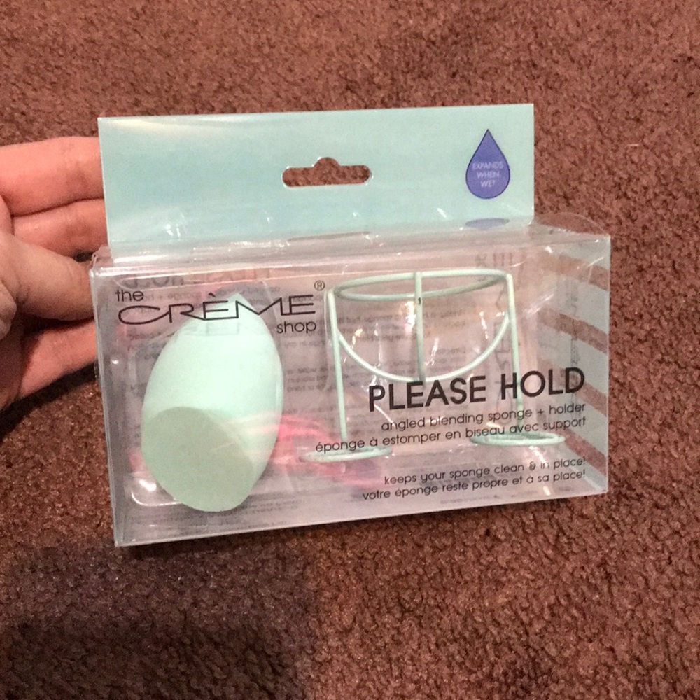 The creme shop- please hold blending sponge